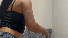 FARTING AND TALKING WITH HER FRIEND PART 1 BY PIETRA HUNTER CAM BY ALINE FULL HD