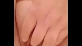 Gordinha gostosa se masturbando