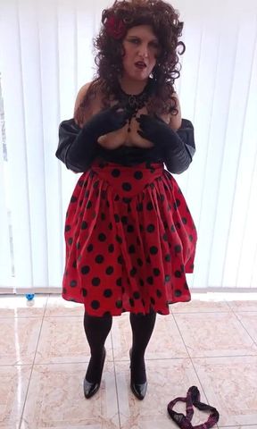 Sex in the beautiful carnivals Marien Beetle dress