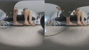 new 3DVR180 Tony YUANYUAN crusts and tramples on dwarves