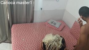 sexo matinal minha mulher acordou doida para dar e eu nao resisti