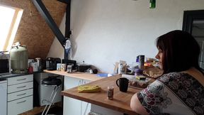 Cleaning the Kitchen with Fixed Eggs Housework with a Difference