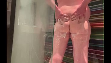 Morning shower wank