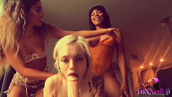 Cutie Jenna Foxx Helps Horny Babes Naomi Woods And Alex Grey Orgasm!