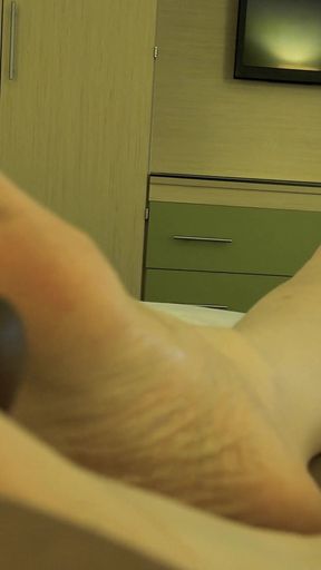 Lilith's First Footjob