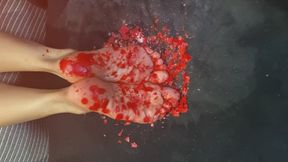 Melove showing Soles and getting waxed