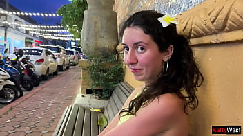 Slutty masseuse turns foot massage into hot public sex session