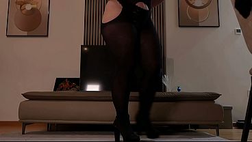 White milf with a phat ass and tight pussy shows off her long hair in