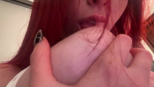 I will be ready soon, do u like my make up?
