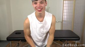 East Fellows - Super-Cute fapping yam-sized wood at the audition