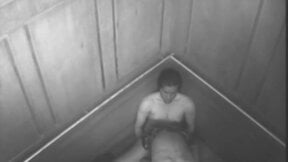 Secret elevator slut sucks dick