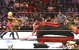 Divas pillow fight