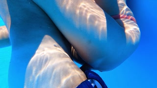 Quickie in pool - Dreamescapades