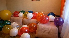 Marilyn Poppins mass popping Full HD