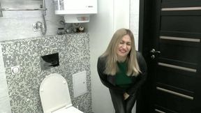 You can not hold anymore and pee your pants WMV HD 720p