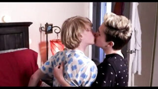 Mamada, pareja, a pelo, pelirrojo – Trío anal para putas gays delgadas