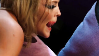 Danny Mountain vergewaltigt Alexis Texas' prallen Hintern in intensiver Anal-Action.