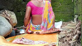 Outdoor bathroom aunty sex