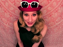 Lovely Amateur teen brunette masturbating outdoor