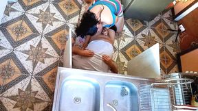Cheating wife fucks the plumber