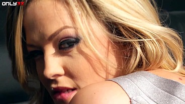 Alexis Texas twerks her bubble butt before riding a massive cock by Only3X Network with Alexis Texas - FULL HD VERSION