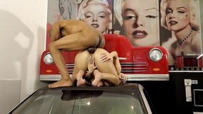 beatriz sampaio e capoeira em : uma garagem apertadinha!!