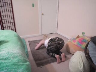 STEPSON FANAL INVASIONS CREAMPIES STEPMOM IN YOGA PANTIES