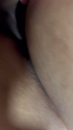 Mi vecina se queda sola y me invita un rápidito en su casa