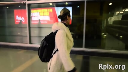 Bimbo 's twat rules the world