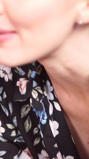 Sophia Smith - Help Me Out - JOI