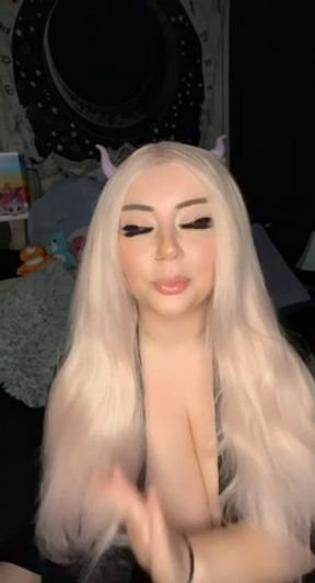 How I was a foot model & why I’m into porn