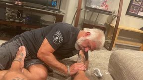 jason collins foot slave worshiping my feet!