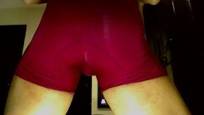 Muscular Jeff Clean Gyrates in Tight Shorts