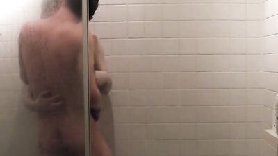 Horny twink stepbrothers are blowing each other in the shower