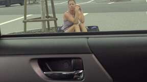 Sexy whore fucks stranger for lift