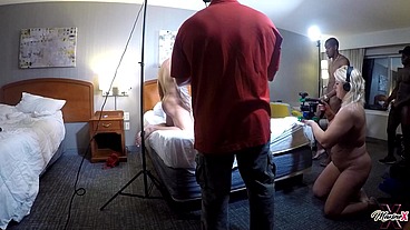 Maxine X Was Filmed By Selah Rain During Wild Gang Bang Session!