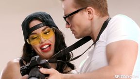 ”Titty Model Chloe Lamour Gives Photographers An Amazing Fuck”