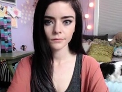 Brunette Solo Webcam Masturbation