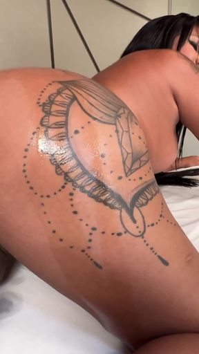 Le Farias Loves Monster Cock