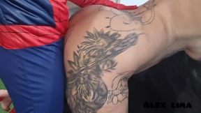 homem aranha se depara com duas taradas gostosas . paty bumbum . e . melissa devassa . e meteu a rola nas duas