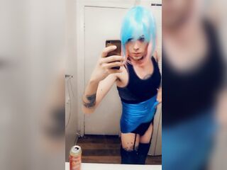 Club Gal Cosplay Loves To Tease