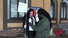 Refugee Welcome - OMG !  Refugee zerst&ouml_rt Gutmensch die Fotze mit schwarzen Riesenpimmel