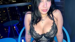 my hot neighbor needed a favor - la favorita