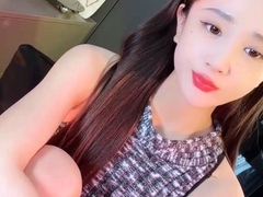 Naughty Japanese babe Ayaka Tomoda masturbates