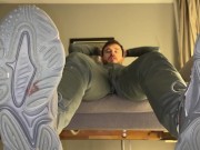 Macrophilia - giant foot humiliation