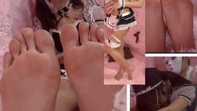 Osakana’s Size 9. 5 Greek-Like Soles and Whole Body Gets Tickled, 14 Min 58 Sec