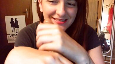 Instructions in Italian for wankers with the microscopic penis take it out!