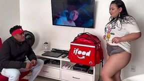 Thick latina pays black delivery guy with her pussy and a blowjob