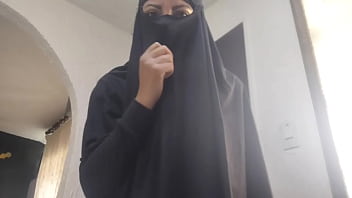 Arab MILF Masturbates Squirting Pussy To Rough Orgasm On Webcam While Wearing Niqab Porn Hijab XXX