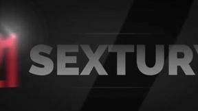 ”Amazing ginger beautiful babe Holly Molly enjoys deep Double penetration”